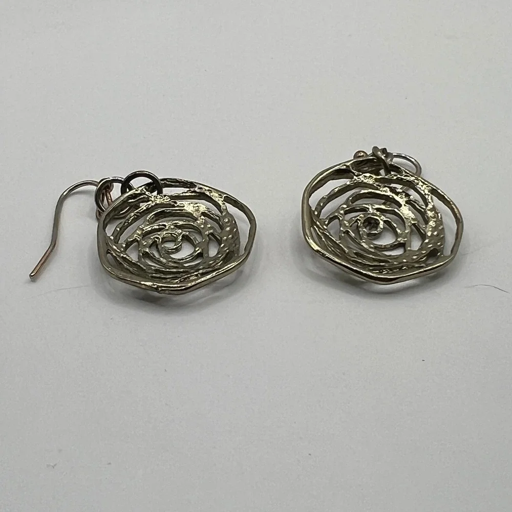 Pierced Earrings Rose Flower Silver Tone Hook Wire‎ Dangle Drop